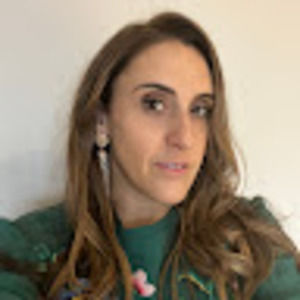 Meet your Posher, Julia